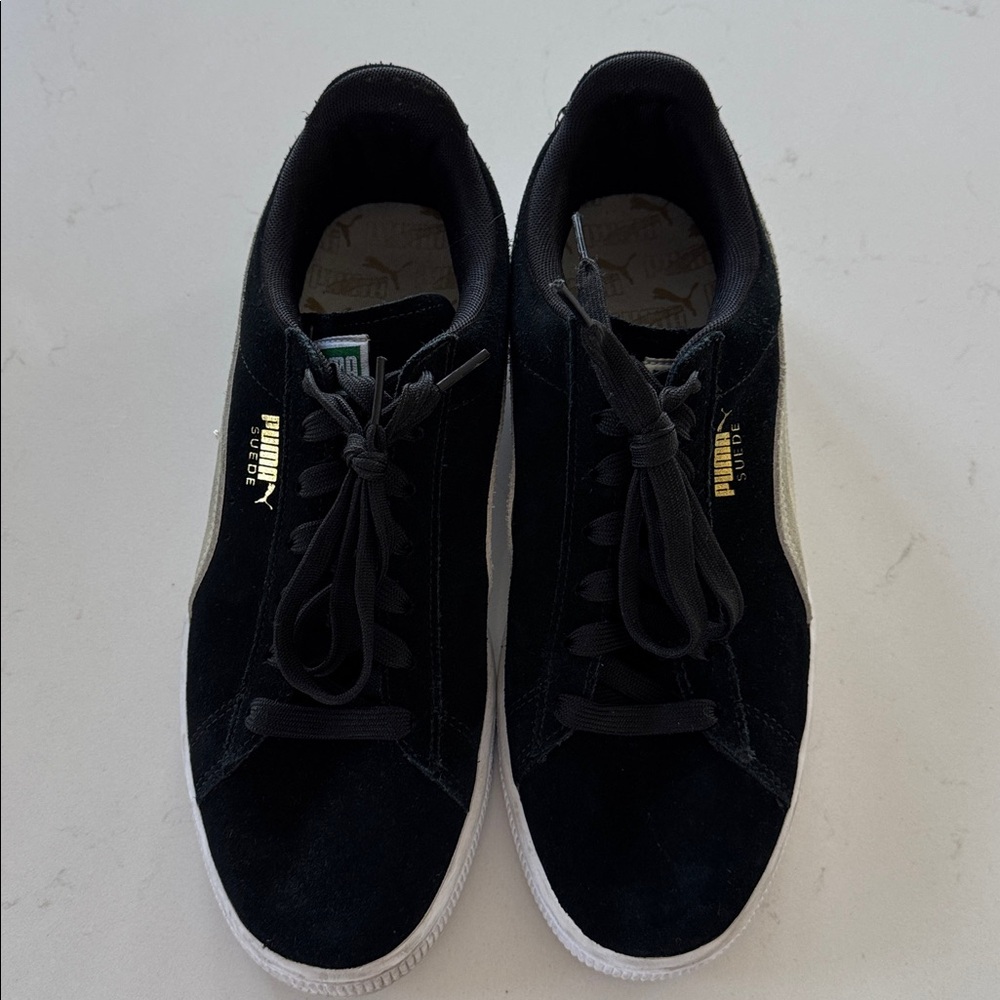 Women's Puma Black Sneakers with White Stripe Size: 11 ✨ - Picture 2 of 6